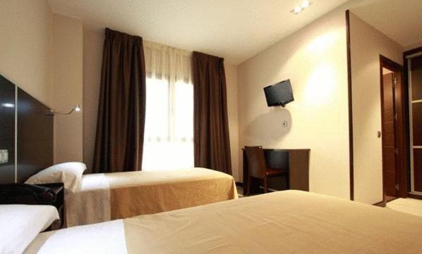 Hostal Avenida Barajas Madrid Kamer foto